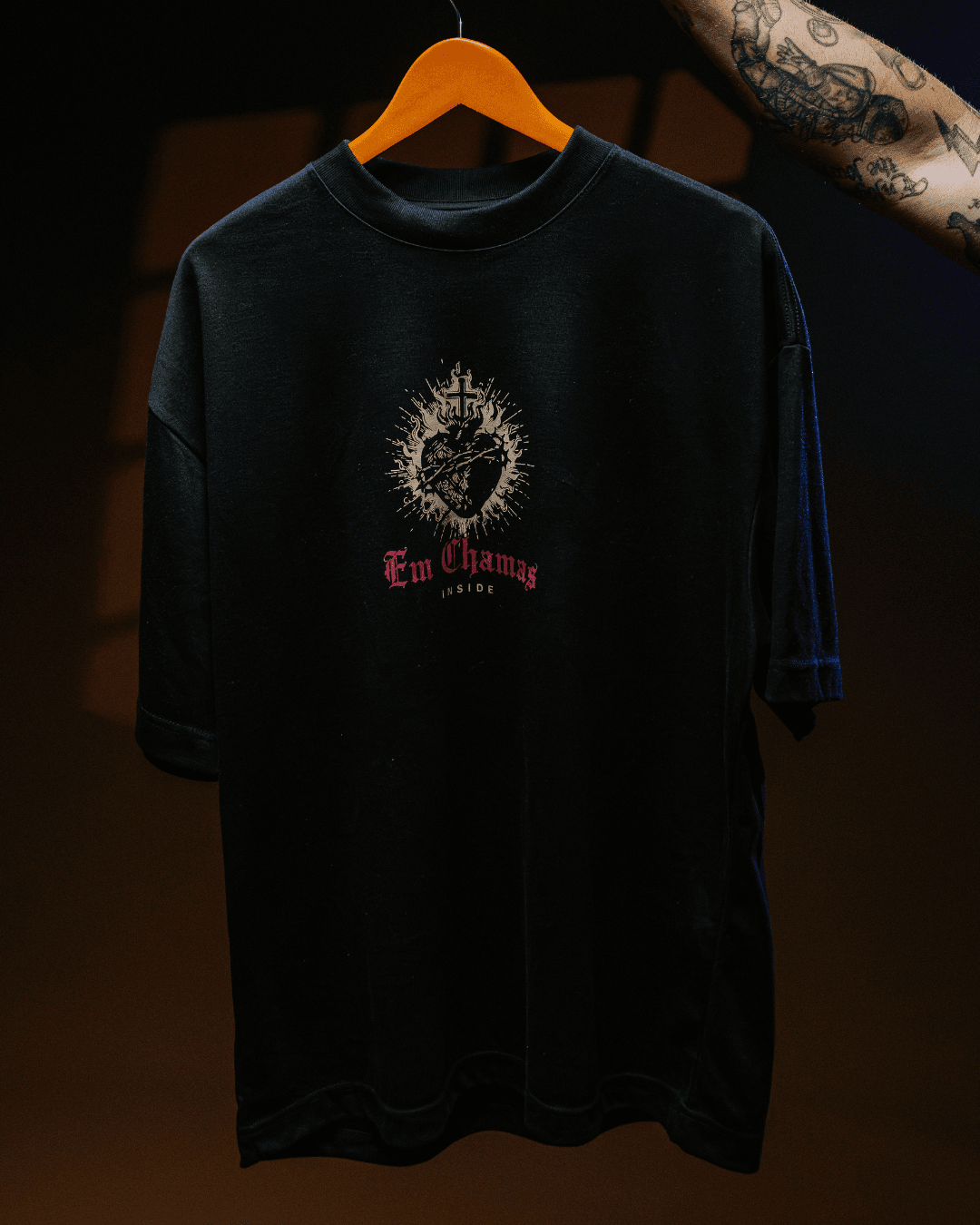 Camiseta "Tabernacle" — Em Chamas